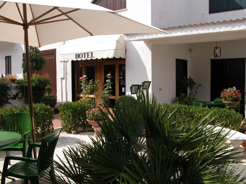 Hotel Canusium Canosa di Puglia Exterior foto